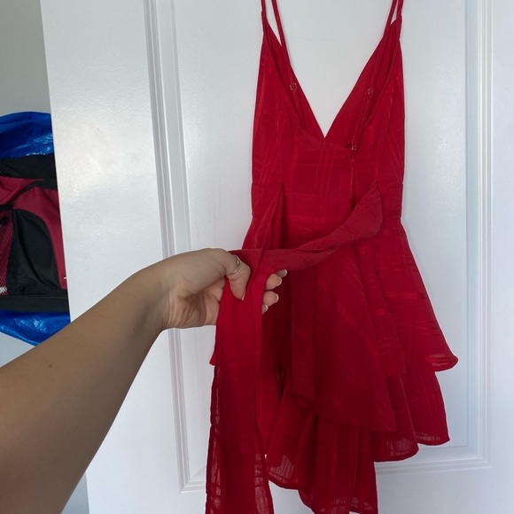 ❤️‍🔥Saints + Secrets - Red Playsuit / Romper - Size Large ❤️‍🔥 - Picture 4 of 6